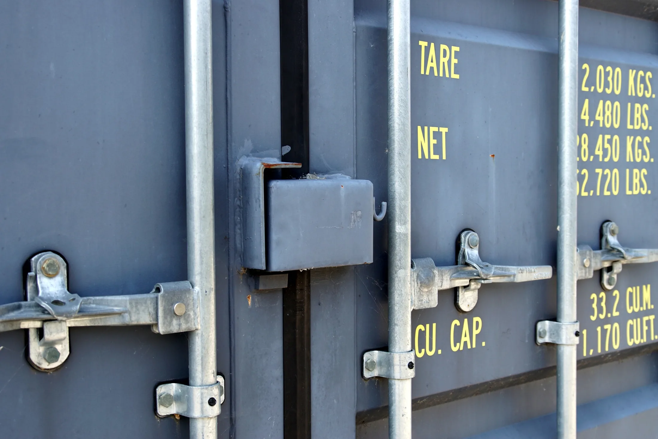 Containers extérieurs accessibles en véhicule à STOCKAGE 07
