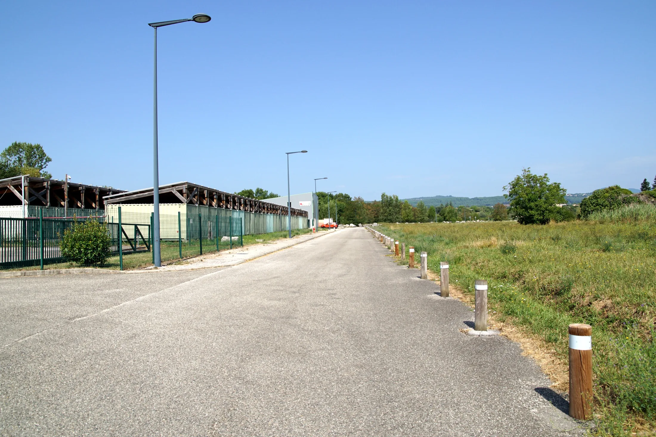 Portail et panneau STOCKAGE 07 à Aubenas